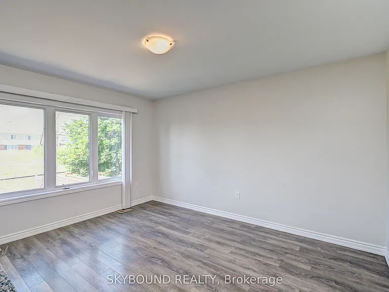 260 Waterbrook Ln — Photo 9