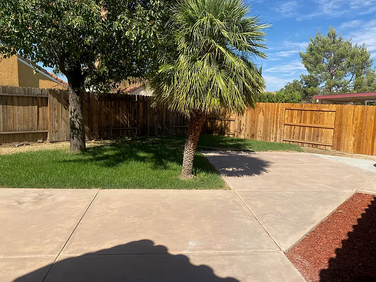 1615 Windermere Ct — Photo 7