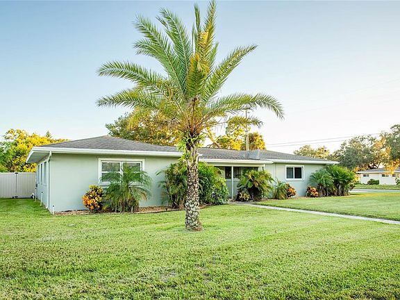 2nd image of 2001 MAGNOLIA DRIVE