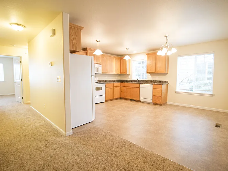 2545 Corona Ave #A — Photo 18