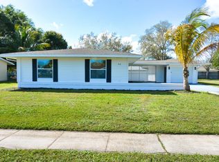 316 NE Orchard St, Port Saint Lucie, FL 34983