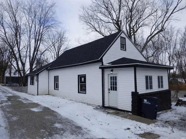 1002 Short 4th St, Frankfort, IN 46041