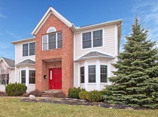 3325 Van Aken Blvd, Shaker Heights, OH 44120