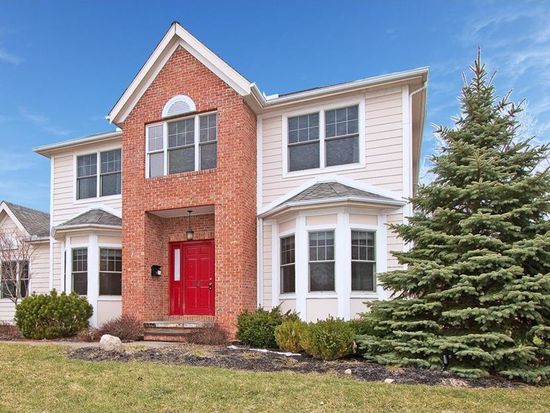 3325 Van Aken Blvd, Shaker Heights, OH 44120