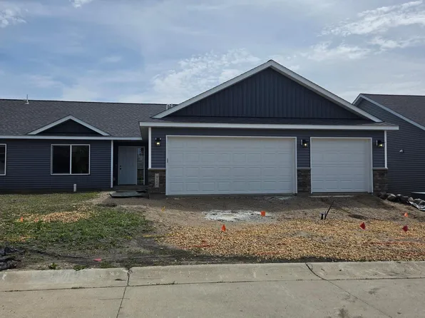 912 Katelyn Cir NE, Montgomery, MN 56069