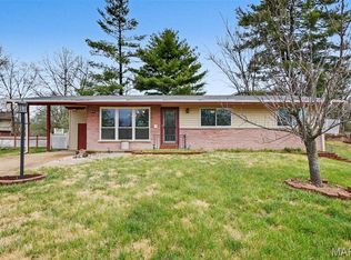9639 Crestfield Ln, Saint Louis, MO 63126