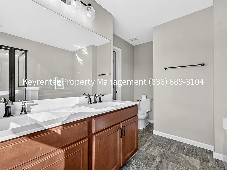 2823 Winding Valley Dr — Photo 25