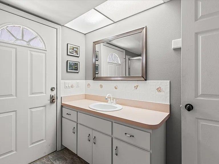 12361 W Standish Dr — Photo 18