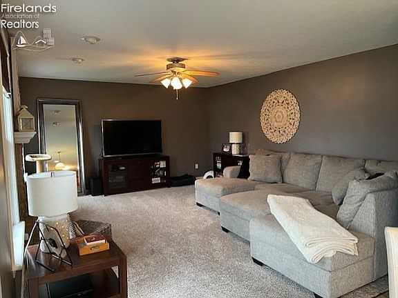 5th image of 732 Kelley Ln