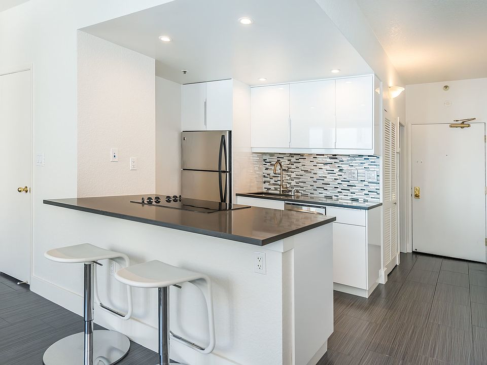 1st image of 201 Harrison St #7th