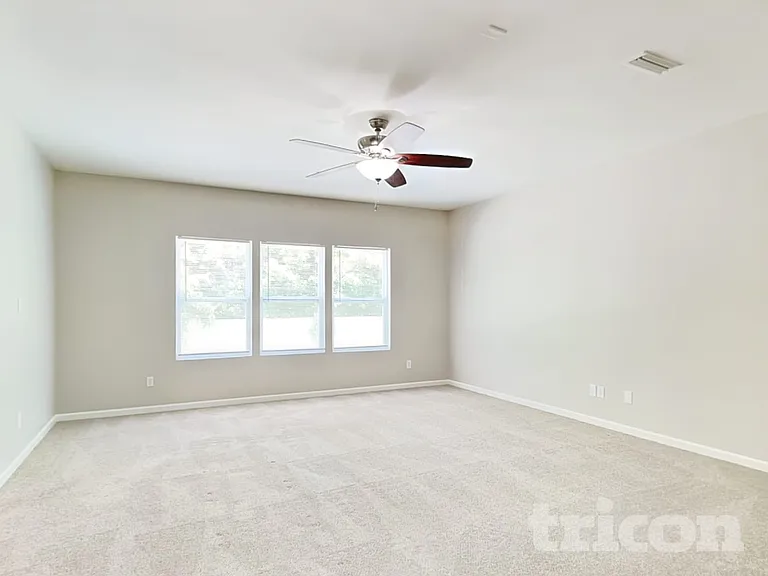 1512 Cherry Park Dr — Photo 2