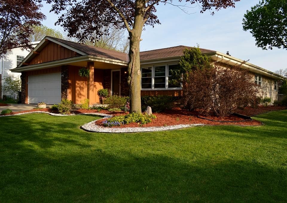 1251 Fox Point Drive