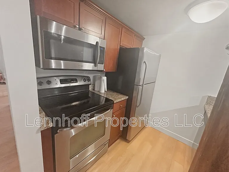 240 Jackson St #309 — Photo 10