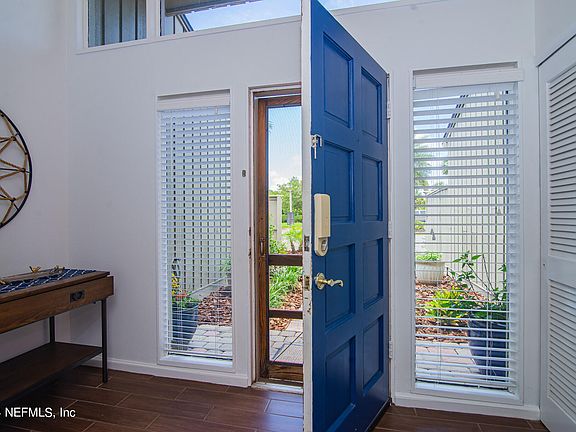 4th image of 9859 SAWGRASS Drive