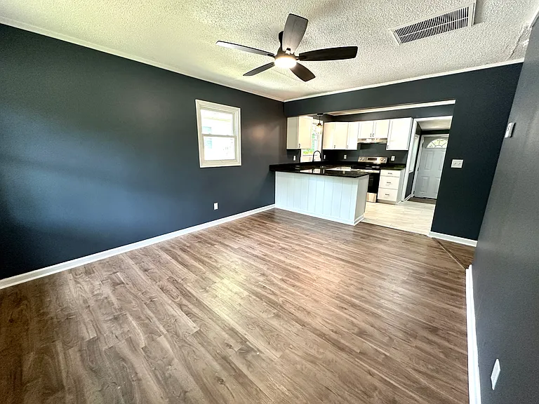 609 Quarry St — Photo 5