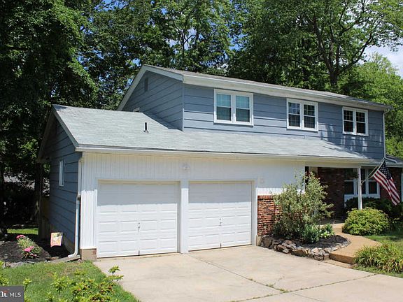 4th image of 2330 Empire Dr