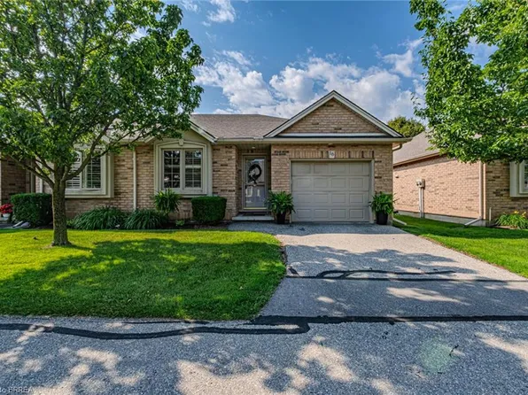 385 Park Rd N #16, Brantford, ON N3R 0A1