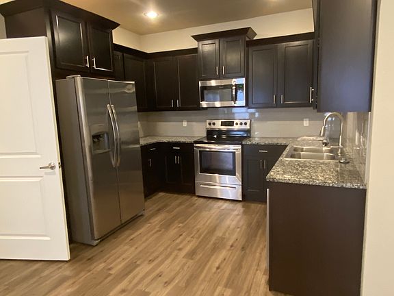 3rd image of 3215 W Reese
