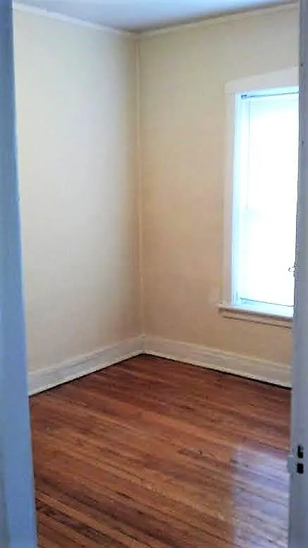 Studio, $1,150 — Photo 3