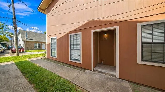 2 bed, 2.5 bath, 1200 sqft, $1,450 — Photo 2