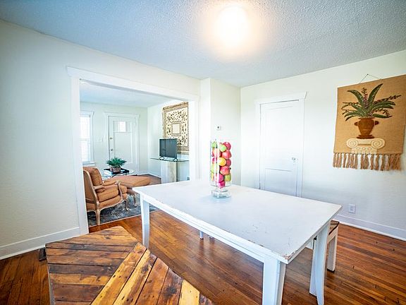 3rd image of 4200 Locust St APT 1N