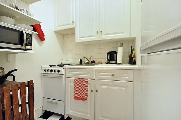 Rented by Compass | media 3