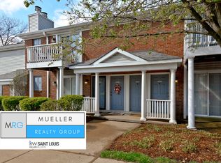 1431 Peacock Ln, Saint Louis, MO