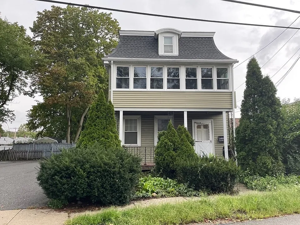 9 Guinan St #1