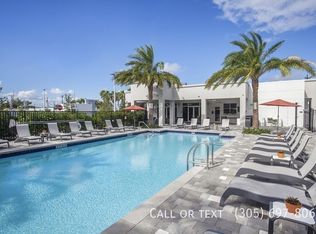 1221 NE 24th St #S-03, Fort Lauderdale, FL 33305