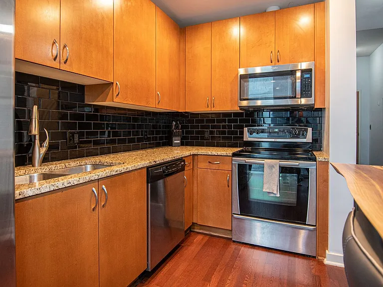 301 Demonbreun St #609 — Photo 7