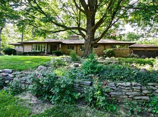 5427 N Sycamore Dr, Burton, MI 48509