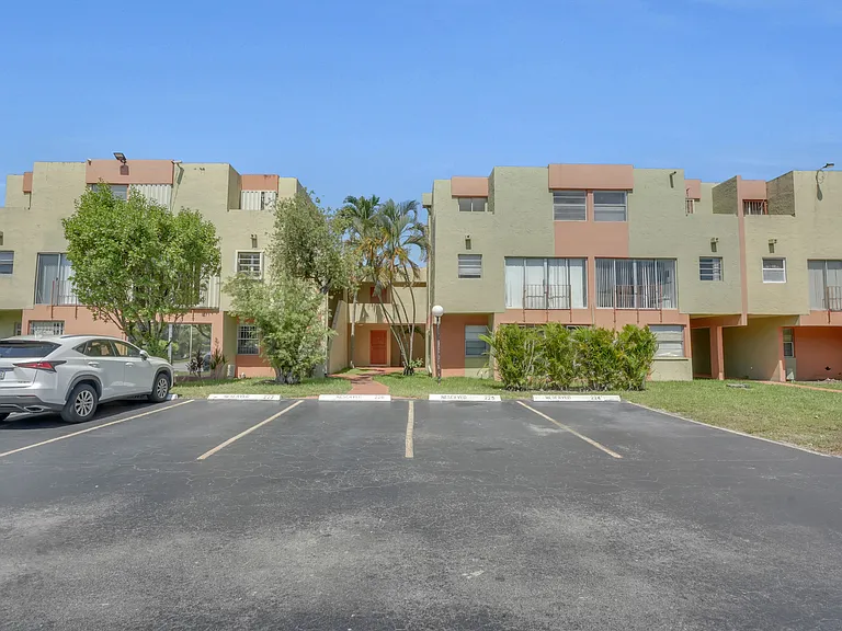 9390 W Flagler St #210A — Photo 1