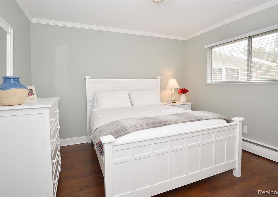 2698 Yorkshire Rd, photo 13