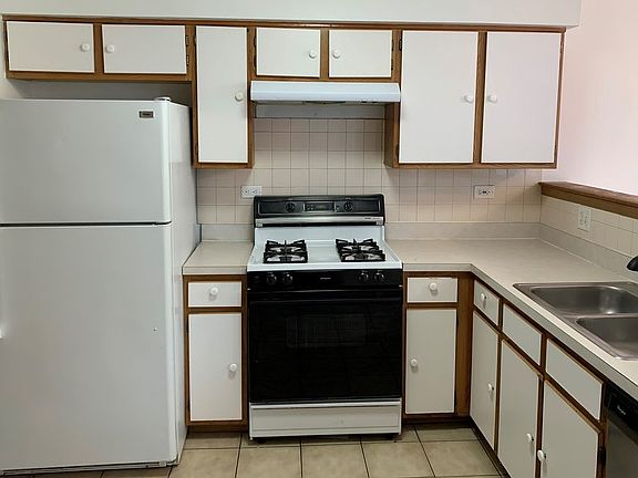 3rd image of 123 Tara Ln