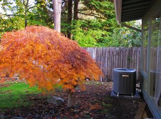 16242 NE 28th St, Bellevue, WA 98008