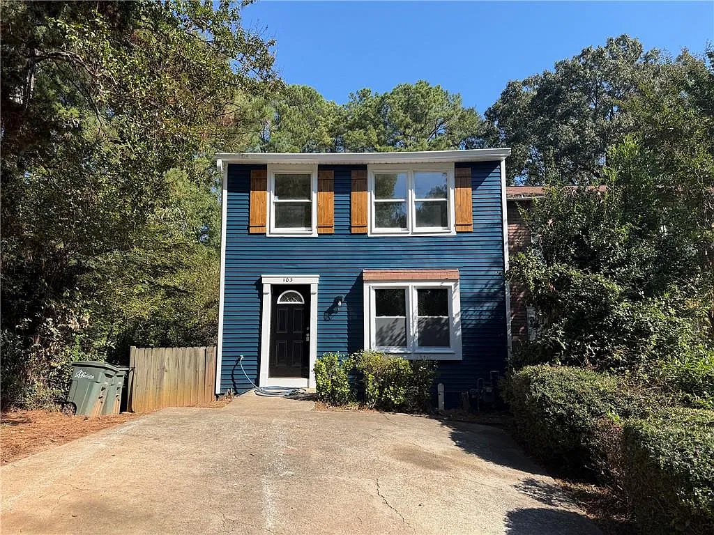 3 bed, 2.5 bath, 1654 sqft, $1,995 — Photo 1