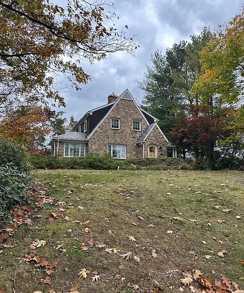 629 W Park Ave — Photo 1