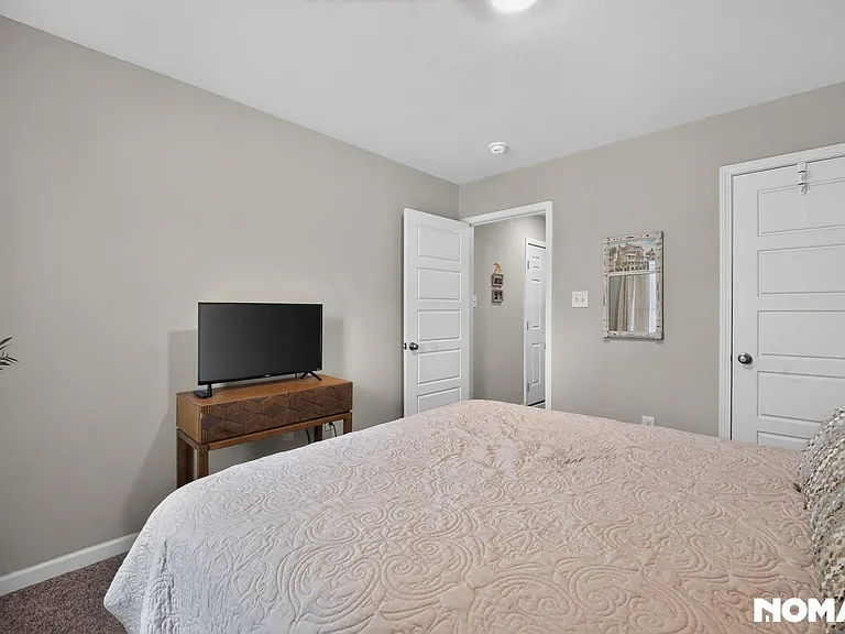 1008 Enclave Cir — Photo 28