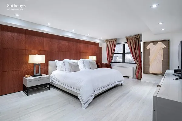 Sold by Sotheby's International Realty | media 5