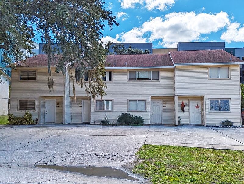1st image of 12116 Napiers Cir