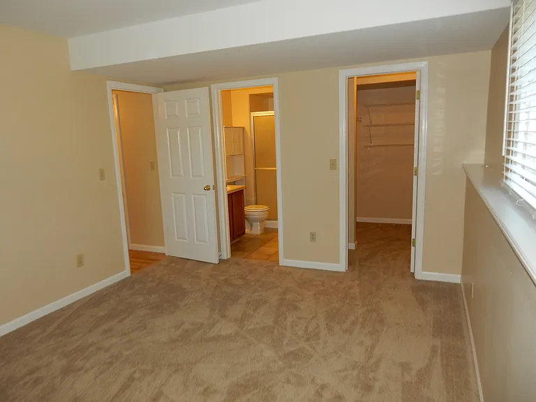 4676 White Rock Cir #8 — Photo 11