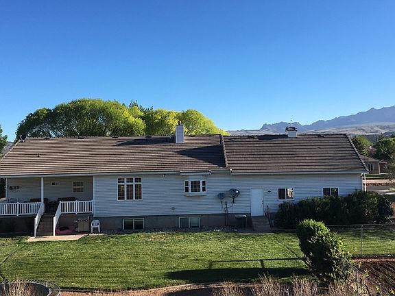 2nd image of 1619 W Lone Coyote Dr