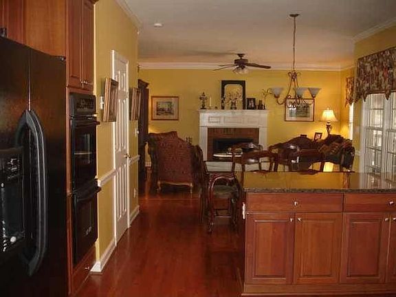 Kitchen to Family Room