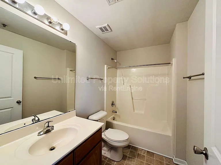 376 S Kerr Ave #303 — Photo 15