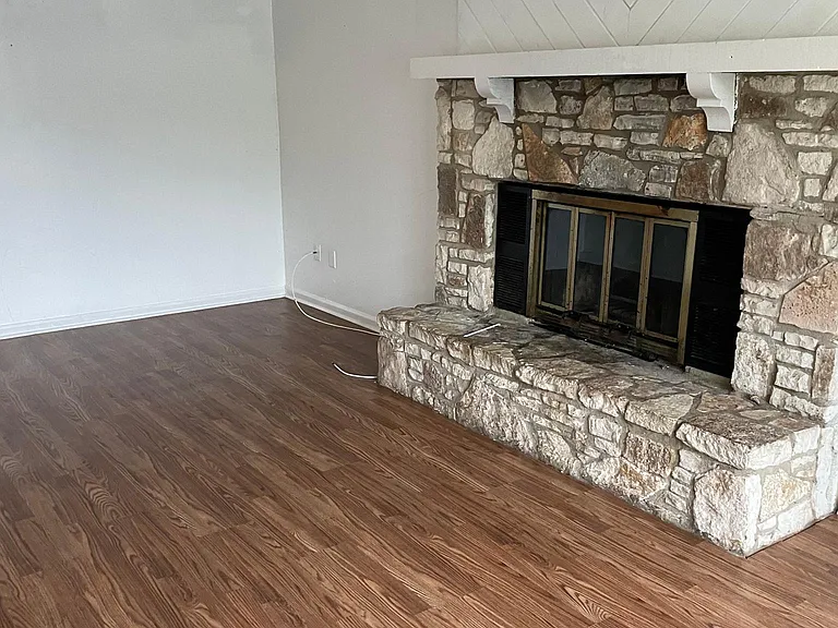 5030 Cinderella St — Photo 16
