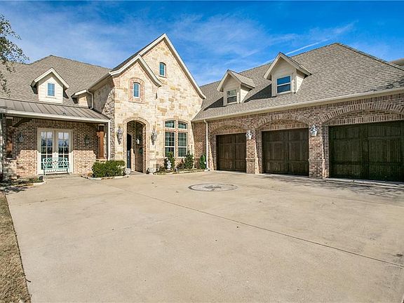 2nd image of 107 Water Garden Dr