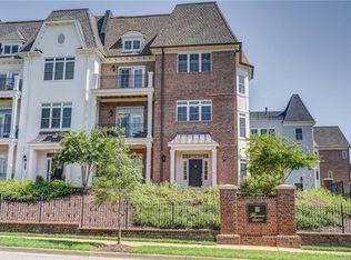 5200 Wythe Ave, Richmond, VA 23226
