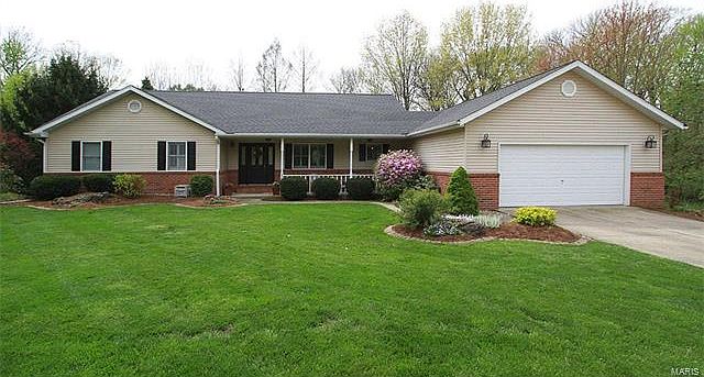 1st image of 300 Willow Creek Dr