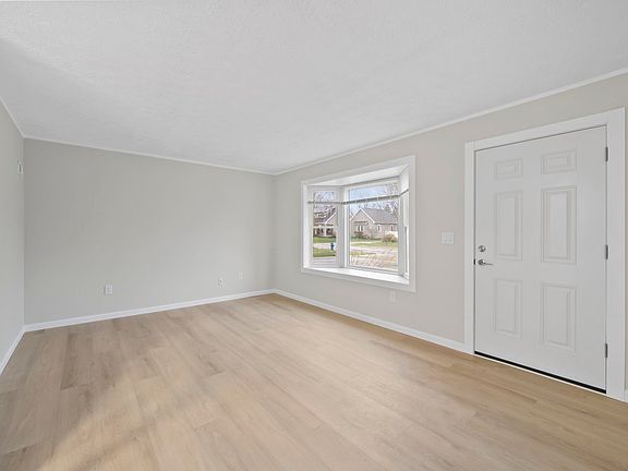 4th image of 5153 Norwich St