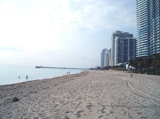 5th image of 17201 Collins Ave APT 2505